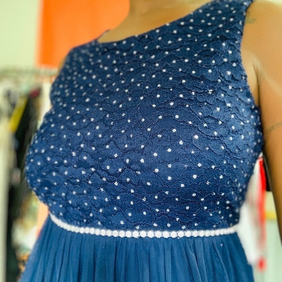 Junior Speechless Dress - Picture 2 of 6